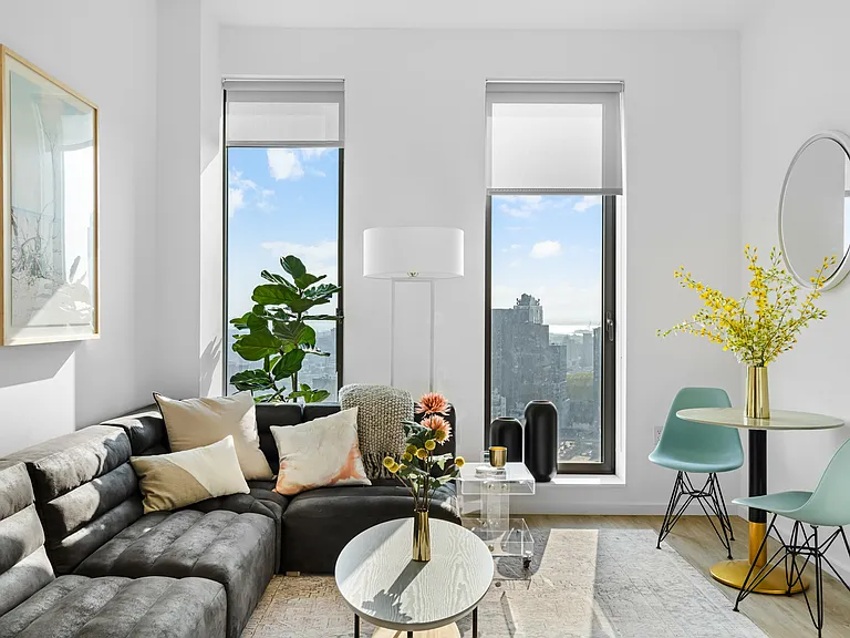 545 Vanderbilt Ave #3H — Photo 1
