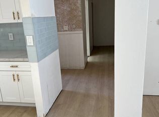 906 N Granby Ave, Simi Valley, CA 93065