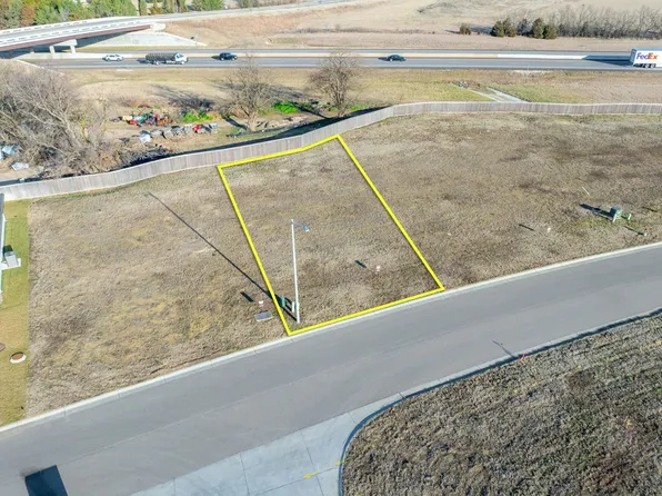 943 N Speyside Cir, Andover, KS 67002