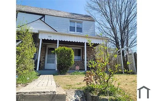 4111 8th St Photo 1