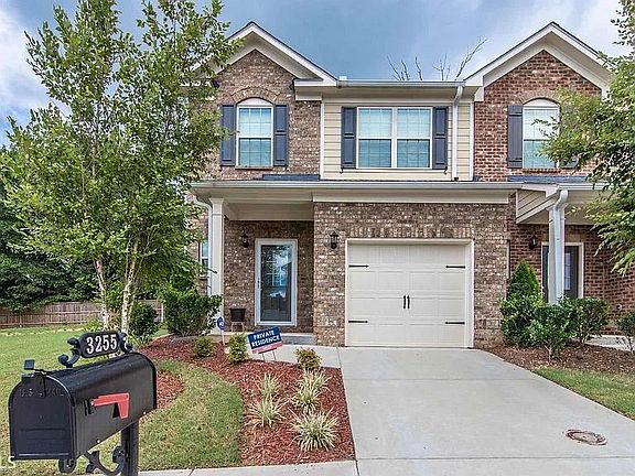 2nd image of 3255 Garden Glade Ln