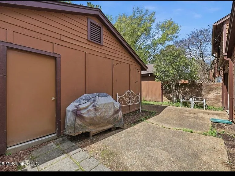 5 Shore Dr — Photo 28