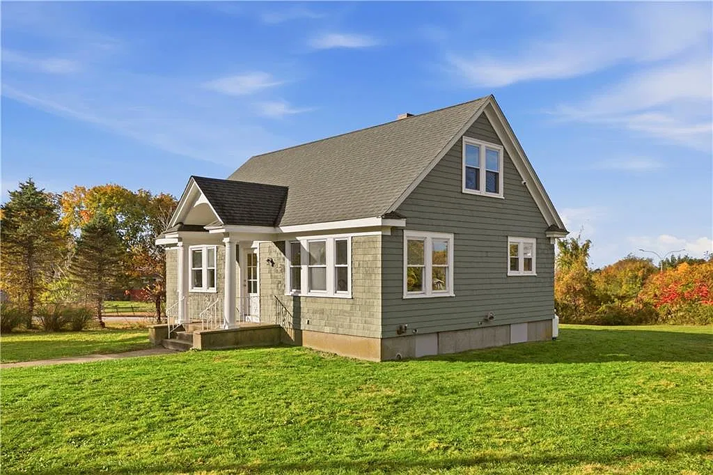 3 bed, 1.0 bath, 1428 sqft, $2,750 — Photo 3