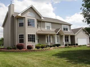 437 Pleasant Dr, Schaumburg, IL 60193