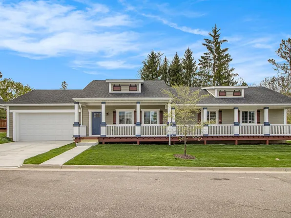 6 Maple Village Ct, Ann Arbor, MI 48103