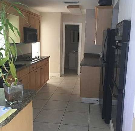 3rd image of 8532 Windsor Dr