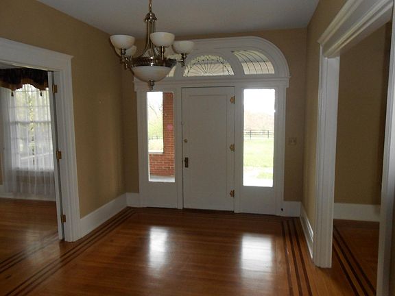 2nd image of 2334 Taylorsville Rd