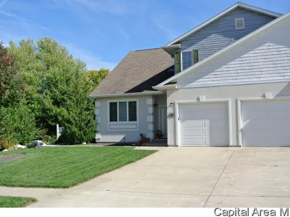 6 Wadsworth Dr #B, Jacksonville, IL 62650