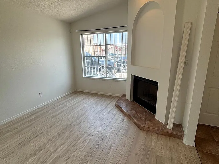 7822 Desert Springs Ct SW — Photo 2