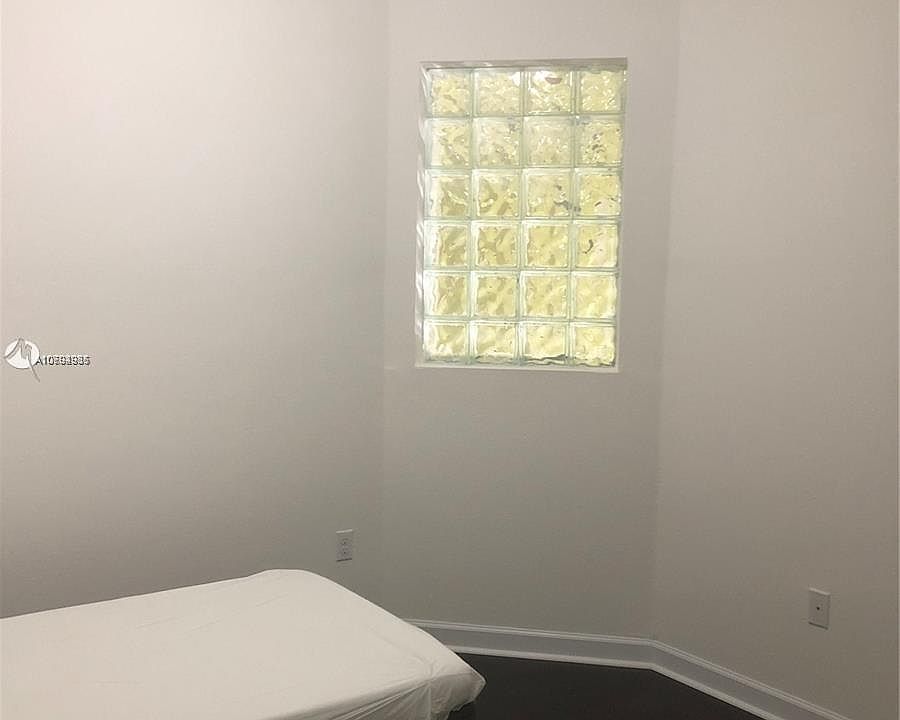 1st image of 230 NW 109th Ave APT 222