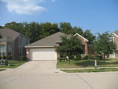 2nd image of 421 Cypress Hill Dr