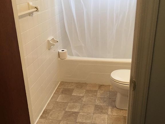 5th image of 642 Arnett Blvd APT 9A