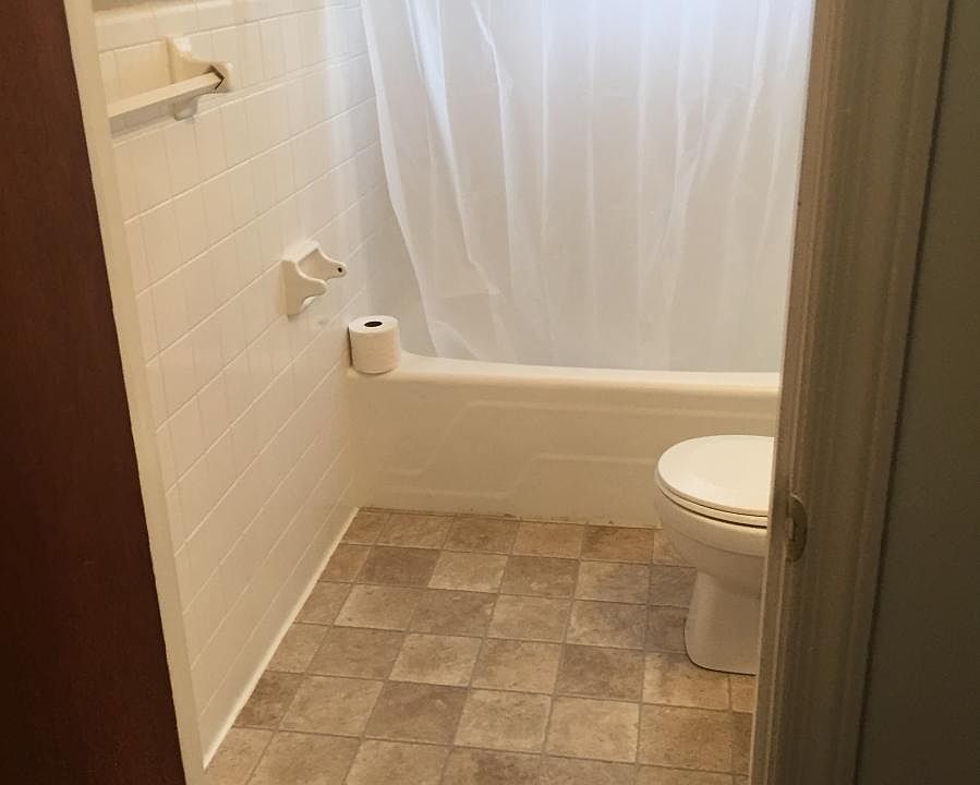 2nd image of 624 Arnett Blvd APT 11B