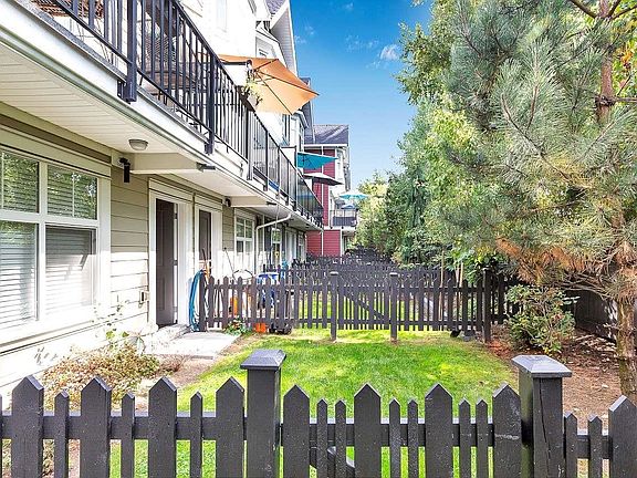4th image of 20852 77a Ave #36
