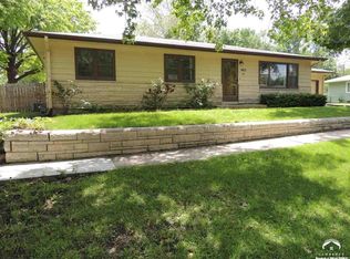 1403 W 2nd Ter, Lawrence, KS 66044