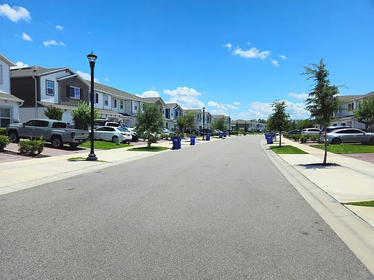 4988 Prairie Preserve Run St — Photo 2