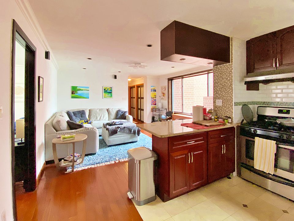 1st image of 179 Grand St APT 4A