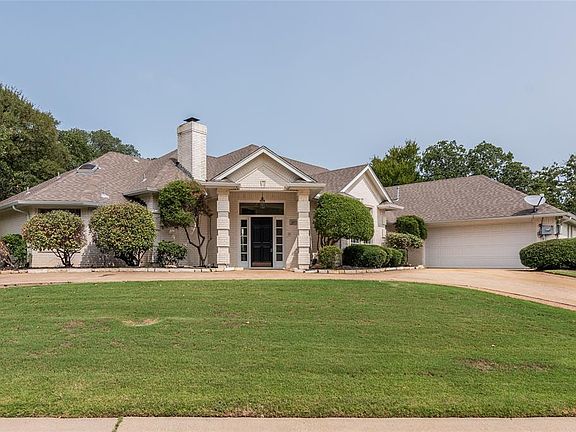 2nd image of 2875 Woodhollow Dr