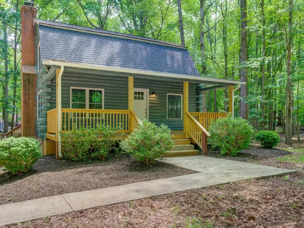 9 Long Leaf Ln, Palmyra, VA 22963