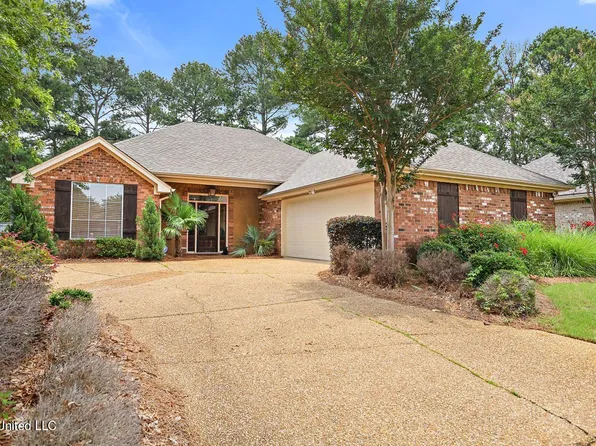 220 Bedford Dr, Brandon, MS 39047