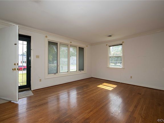 5th image of 9700 Royerton Dr