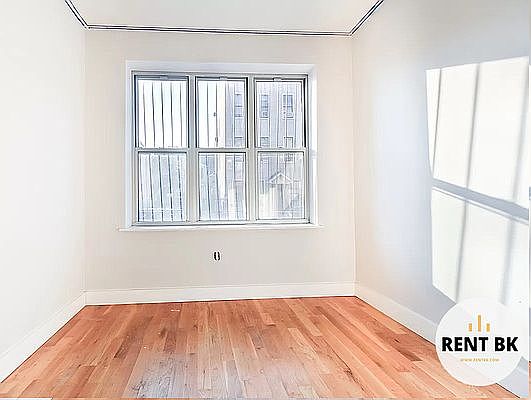 2nd image of 1358 De Kalb Ave #2RR