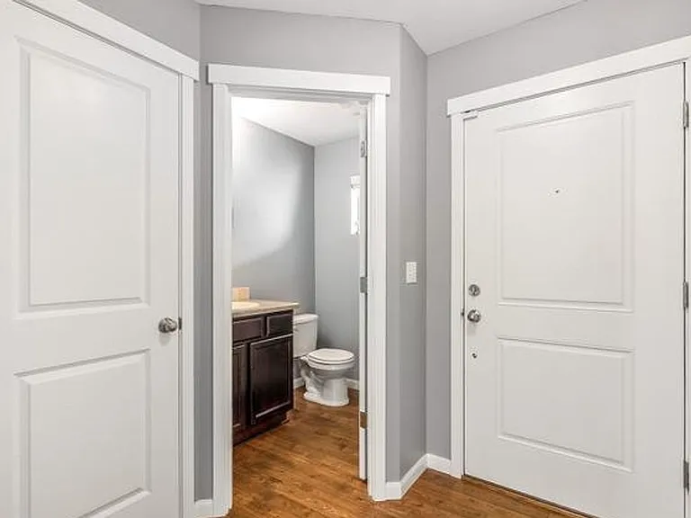 4273 E Roosevelt Ave — Photo 3