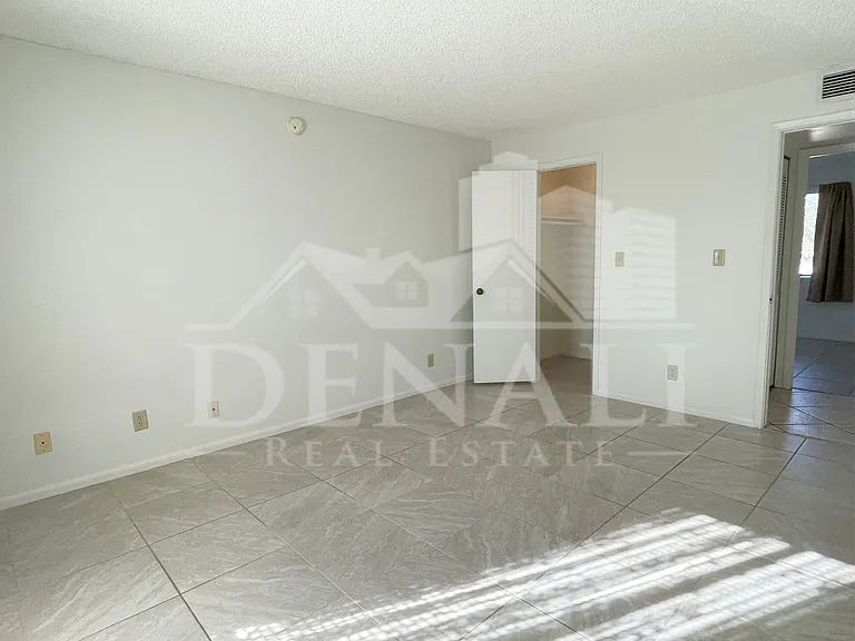 4746 W Aster Dr — Photo 15