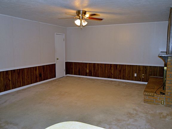 4th image of 11602 Cotillion Dr