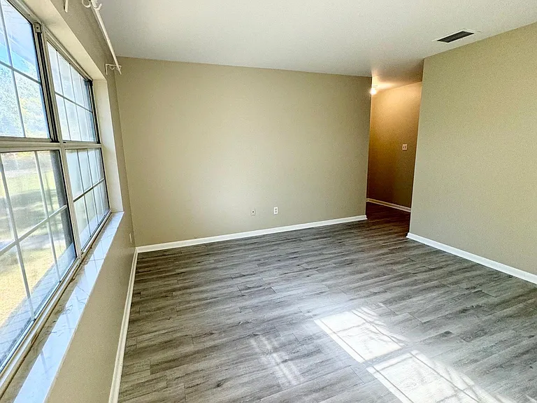 5407 N Suwanee Ave #B — Photo 13