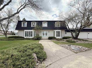 1002 W Blodgett St, Marshfield, WI 54449