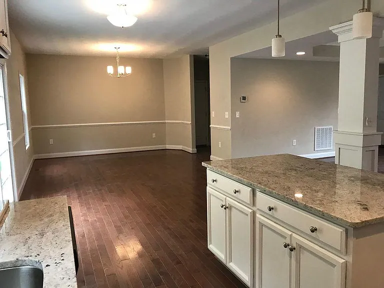 4240 Campbell View Ln — Photo 13