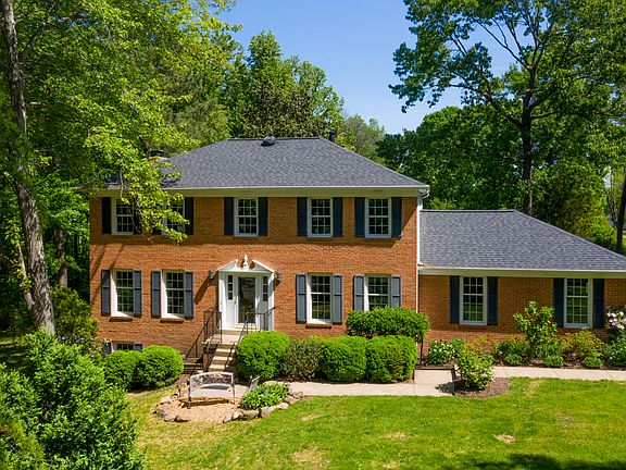 2nd image of 15600 Newhope Dr