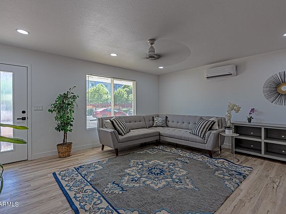 3rd image of 3108 W Missouri Ave
