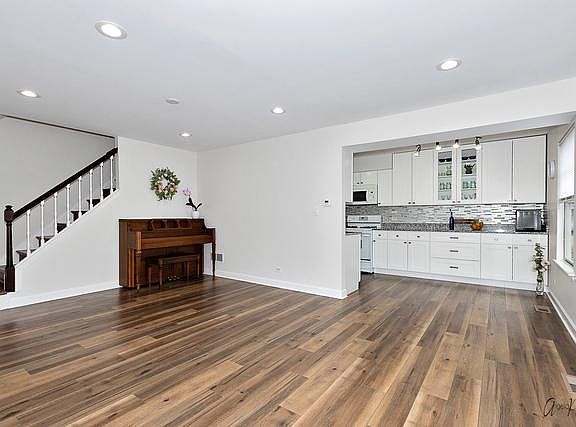 2nd image of 12 Wildwood Ct #28C