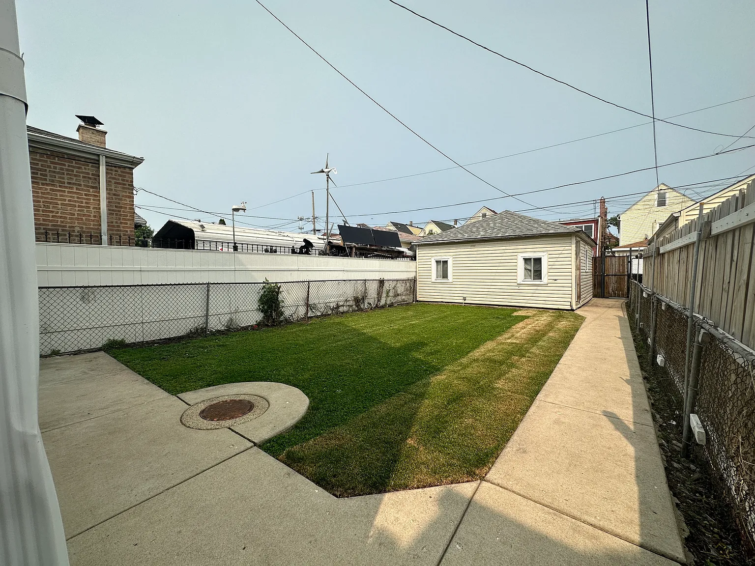 4147 S Campbell Ave — Photo 3