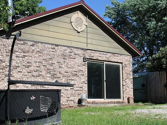 2nd image of 42 Driftwood Ln