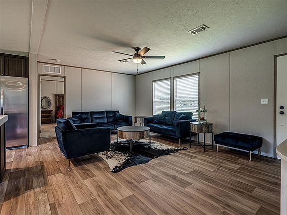 4th image of 30301 Lake Dr