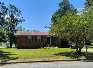 1201 Harrington St, Washington, NC 27889