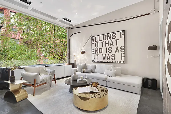 Sold by Compass | media 2