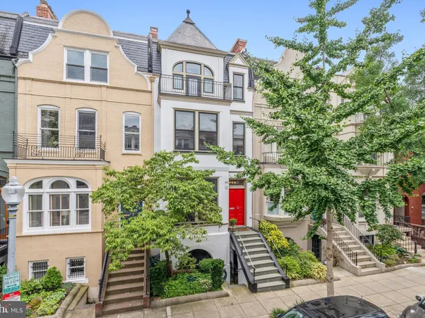 2020 Hillyer Pl NW, Washington, DC 20009