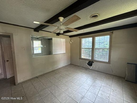 5th image of 114 Westminister Drive