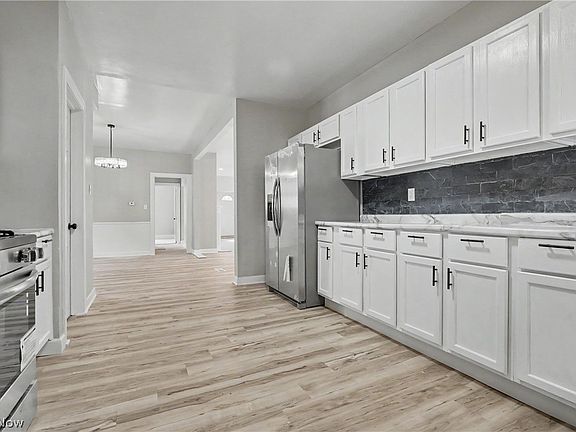 3rd image of 455 Scott St NE
