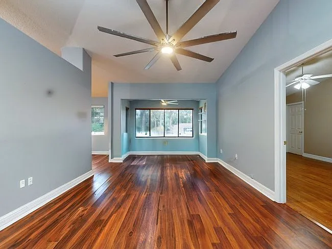2 bed, 1192 sqft, $1,700 — Photo 3