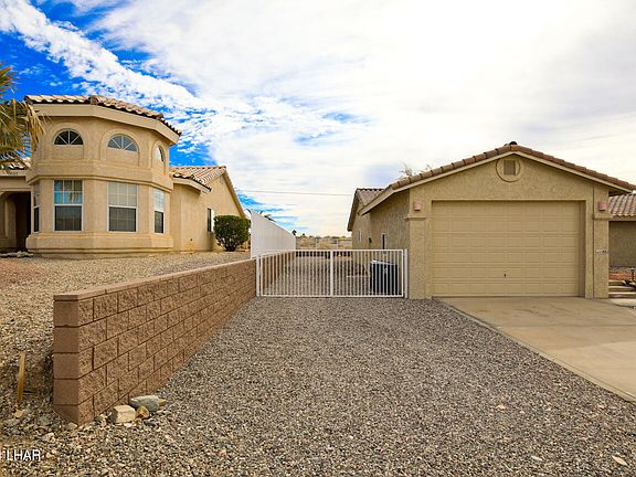3rd image of 1882 Palo Verde Blvd N