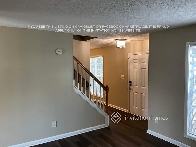 5808 Thistlerock Ln — Photo 2