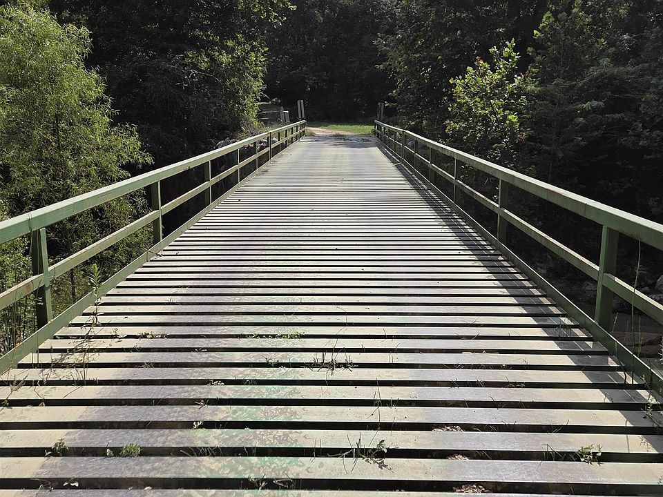 1st image of Como Rd