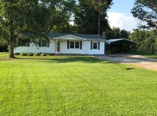 16806 E Payton Rd, Opdyke, IL 62872