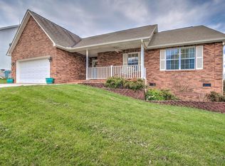 4143 Oakstone Ln, Knoxville, TN 37918