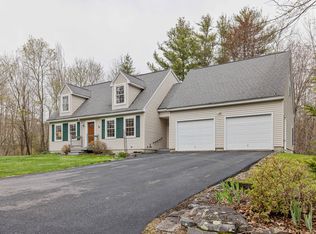 16 Holly Ln, Windham, ME 04062